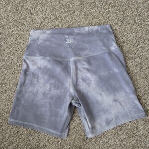 J80 Fit Gray White Tie Dye Bike Shorts Performance Shorts‎ 6" Size Large